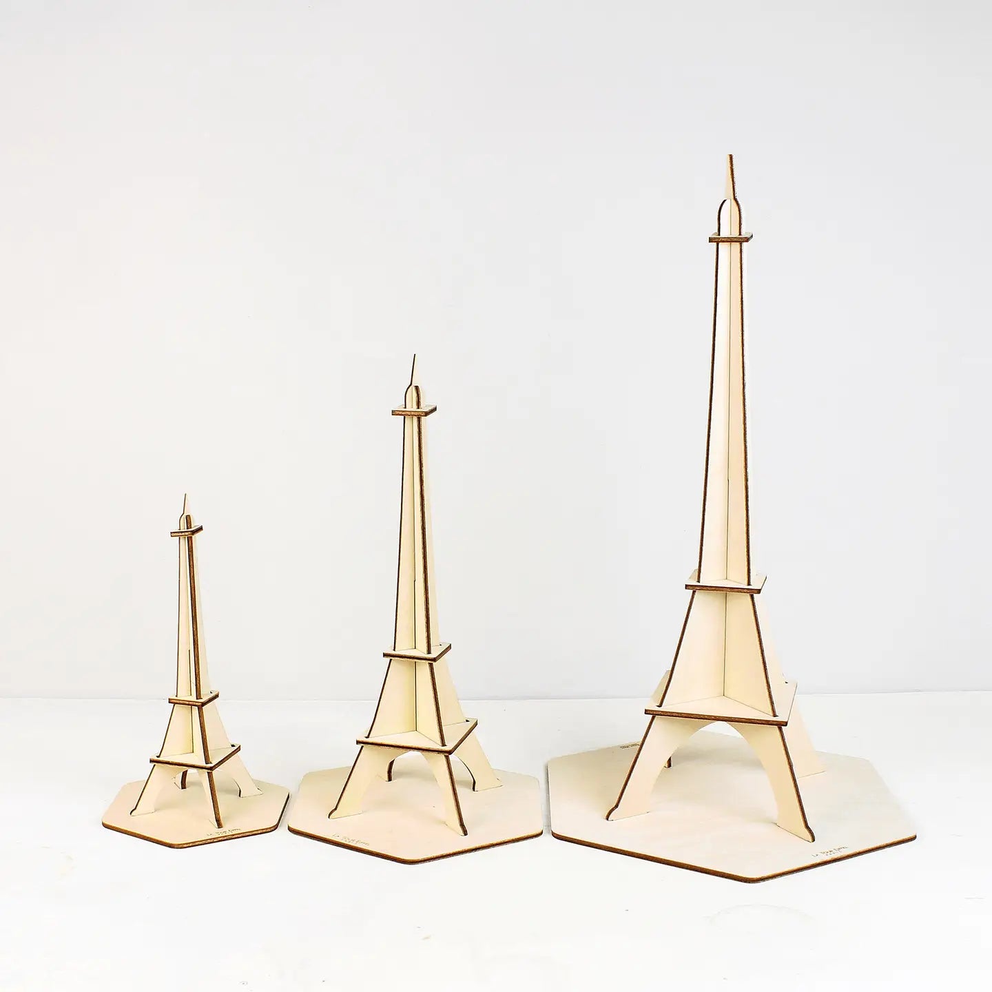 Tour Eiffel en bois à assembler Made in France